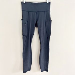 Athleta Navy Blue Zipper pocket crop leggings Size S